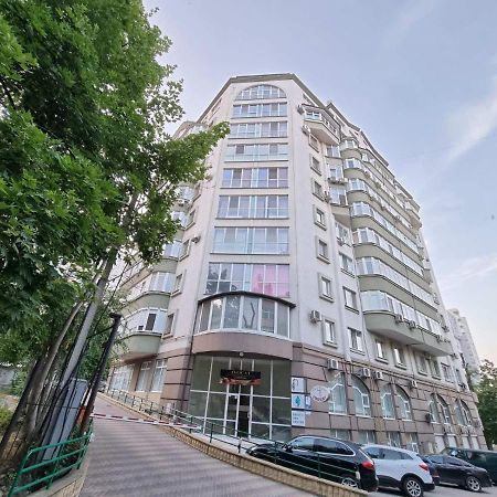 Elegance Apartment Chisinau Center Close To Stefan Cel Mare Экстерьер фото