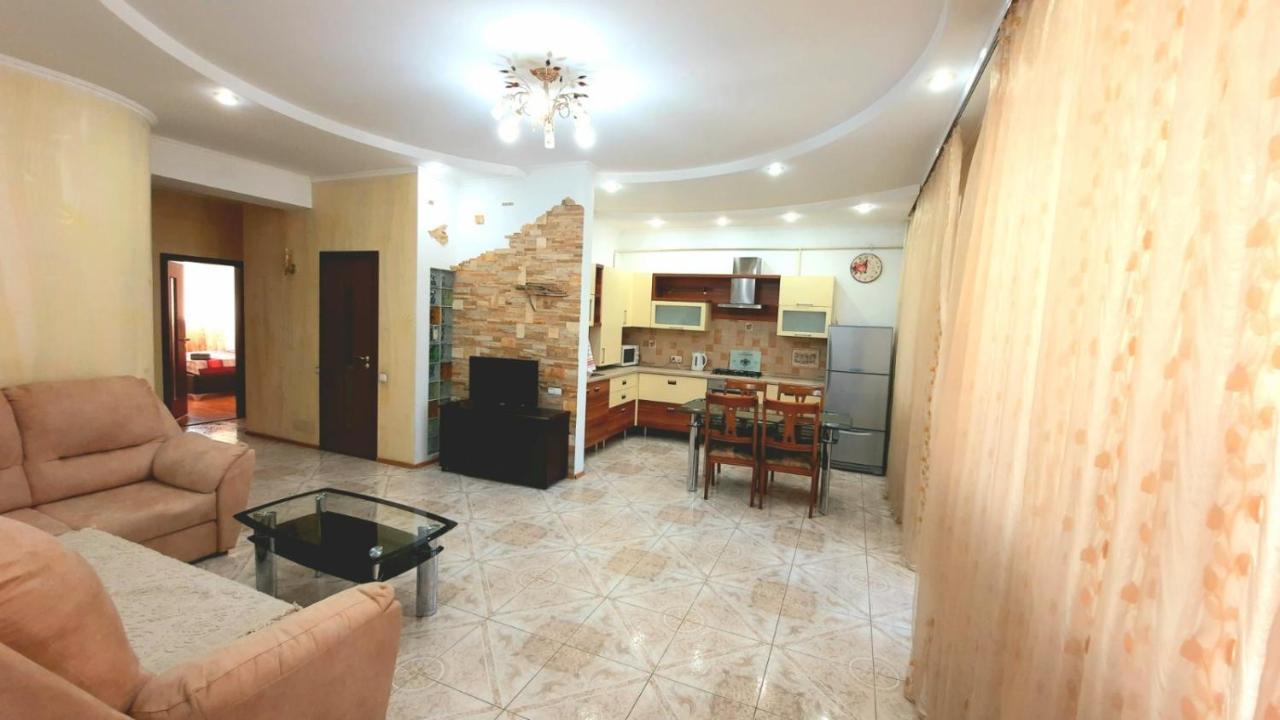 Elegance Apartment Chisinau Center Close To Stefan Cel Mare Экстерьер фото